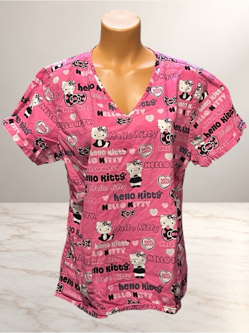 Hello Kitty by Sanrio Pink Allover Print Scrub Top Size L